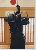 attaque tsuki, shinai plié